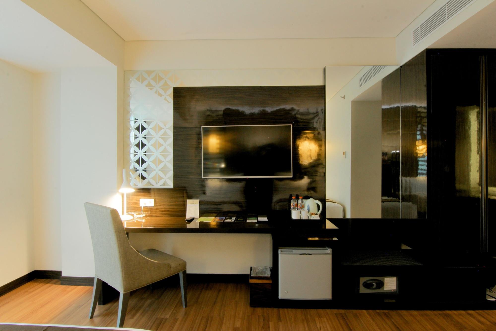 The Atrium Hotel & Resort Yogyakarta Melati Екстер'єр фото