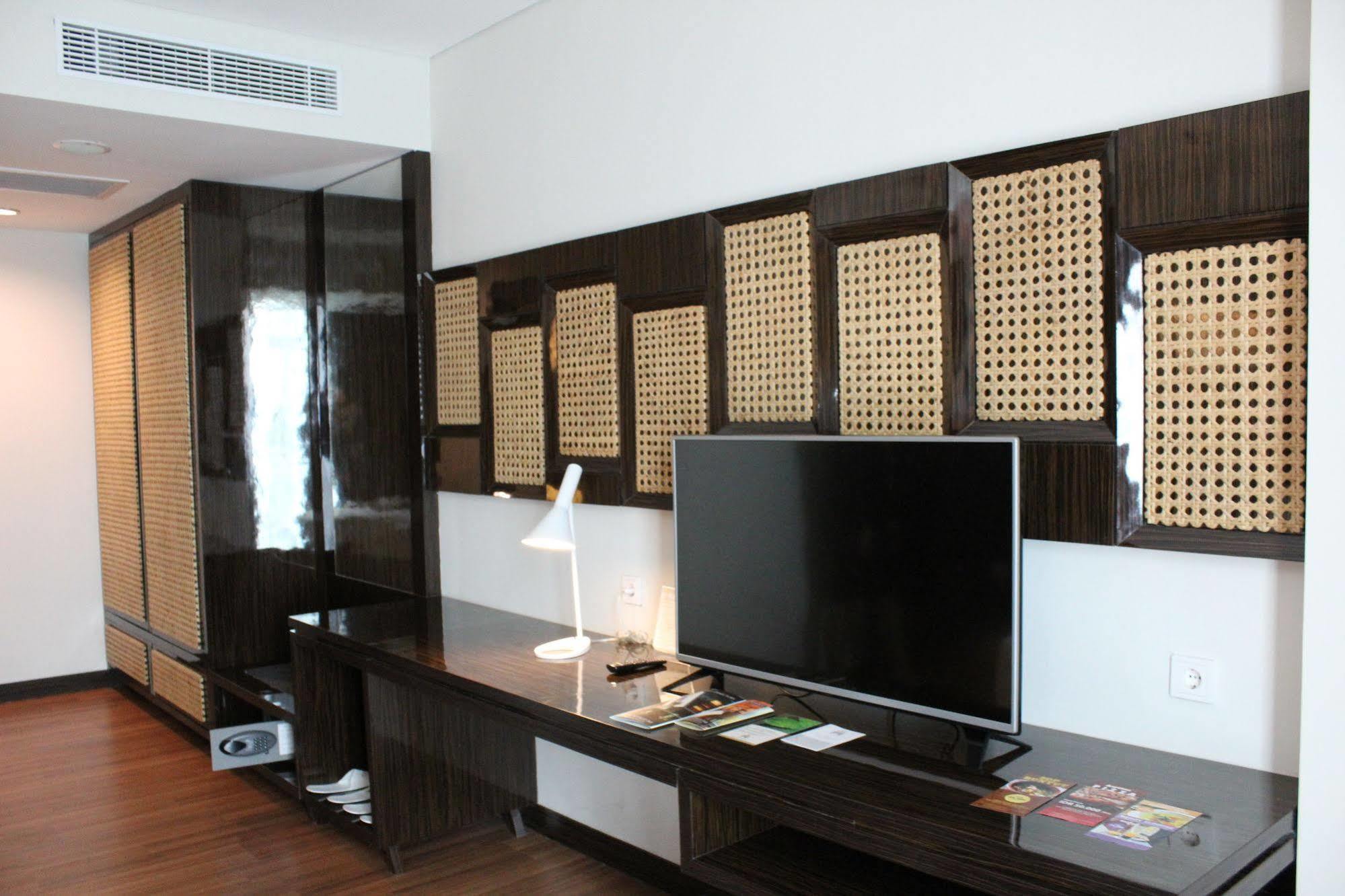 The Atrium Hotel & Resort Yogyakarta Melati Екстер'єр фото