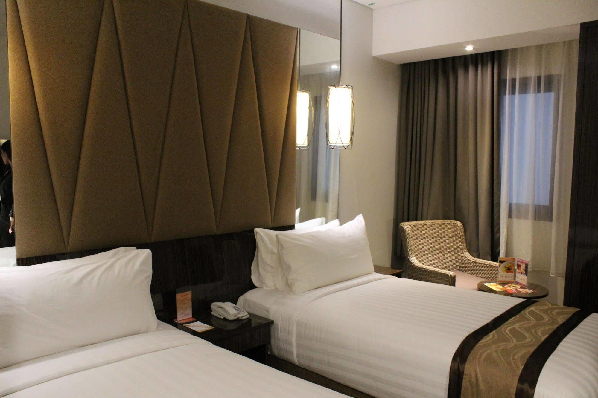 The Atrium Hotel & Resort Yogyakarta Melati Екстер'єр фото