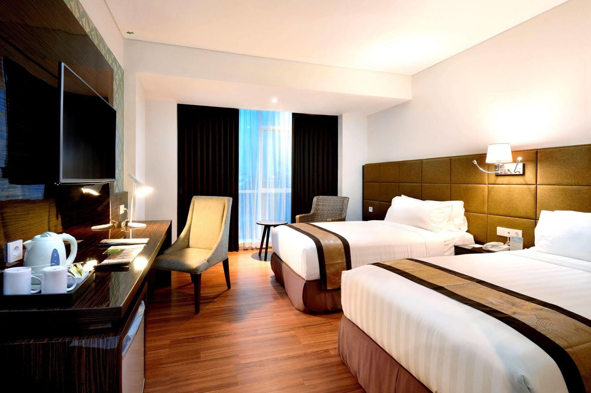 The Atrium Hotel & Resort Yogyakarta Melati Екстер'єр фото