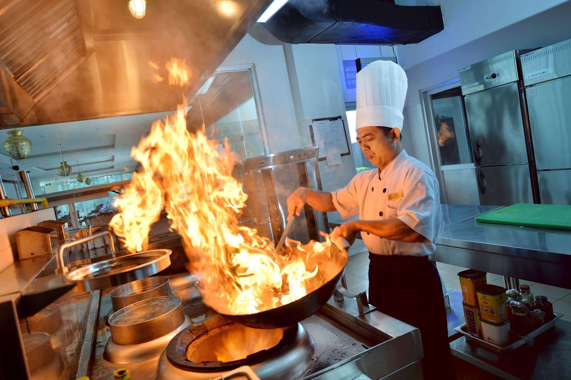 The Atrium Hotel & Resort Yogyakarta Melati Екстер'єр фото