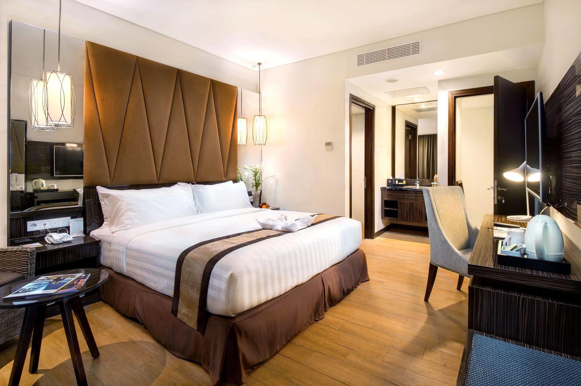 The Atrium Hotel & Resort Yogyakarta Melati Екстер'єр фото