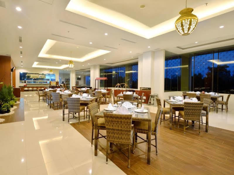 The Atrium Hotel & Resort Yogyakarta Melati Екстер'єр фото