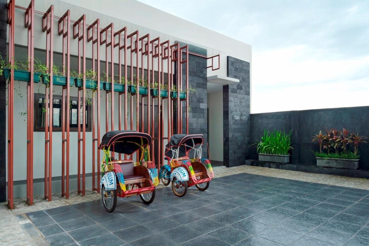 The Atrium Hotel & Resort Yogyakarta Melati Екстер'єр фото